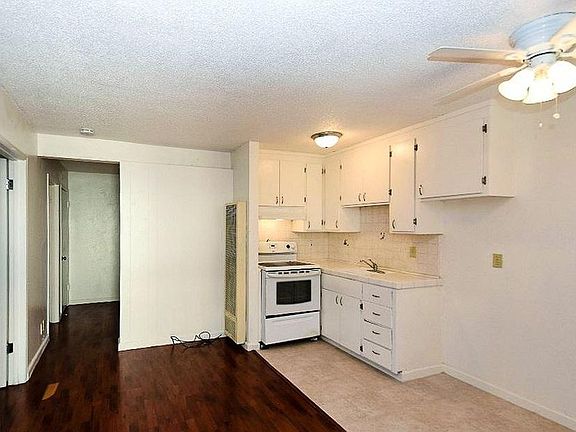 3rd image of 132 N 5th St APT 16