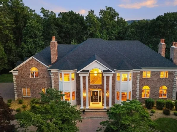 24 Glenview Dr, Warren Twp., NJ 07059