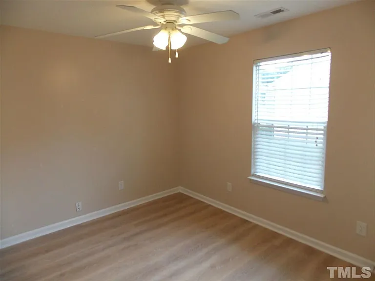 1741 E Honey Springs Ave — Photo 13