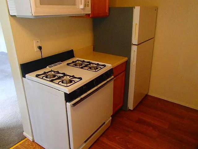 615 Travis Blvd #7 — Photo 2