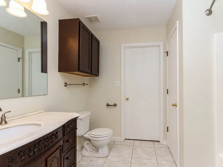 1237 Silver Ridge Ln — Photo 9