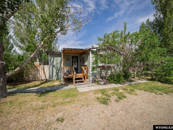 930 N 8th St, Basin, WY 82410
