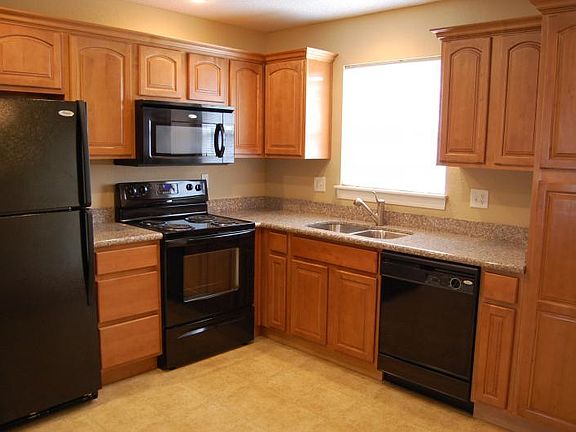 5th image of 10531 E 45th Pl