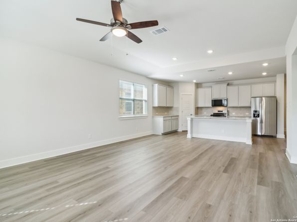 9510 Quail Crest Drive, Schertz, TX 78154
