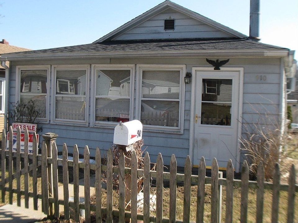For Sale: 910 Charles Street, Coatesville, PA 19320