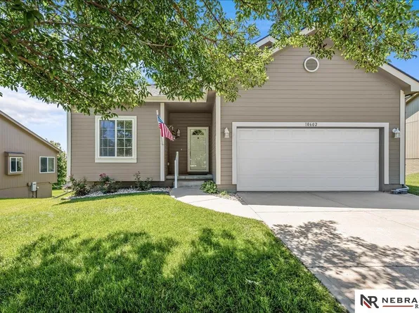 10602 S 26th St, Bellevue, NE 68123