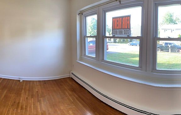 4th image of 29 Oxford Rd #29