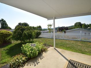 924 Windsor Ct, Carnegie, PA 15106