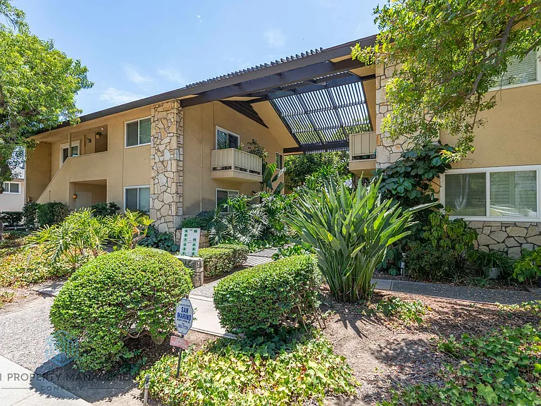 385 Cliff Dr #9 — Photo 21