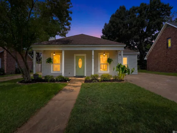 626 Fountain View Dr, Baton Rouge, LA 70820
