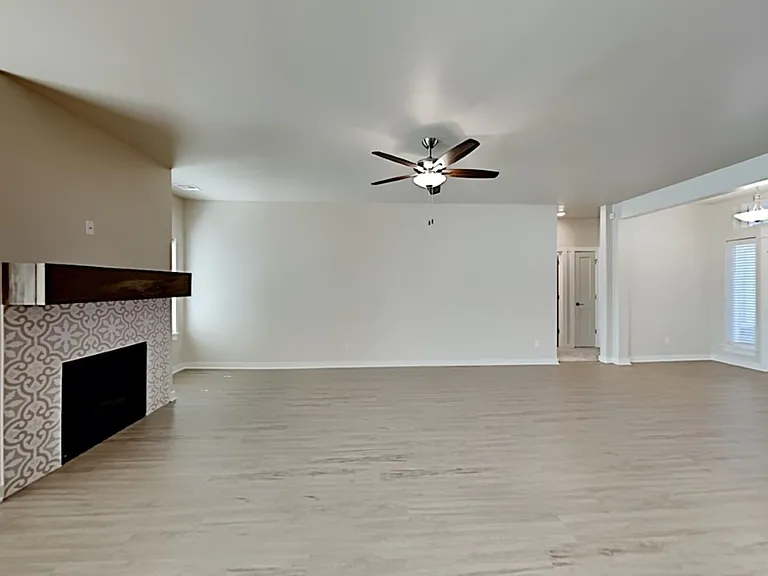 9904 Glover River Dr — Photo 7