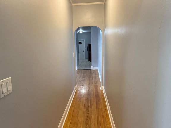 5th image of 1217 N Hamlin Ave #1