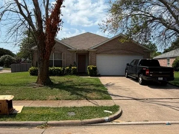 822 Breton Dr, Glenn Heights, TX 75154