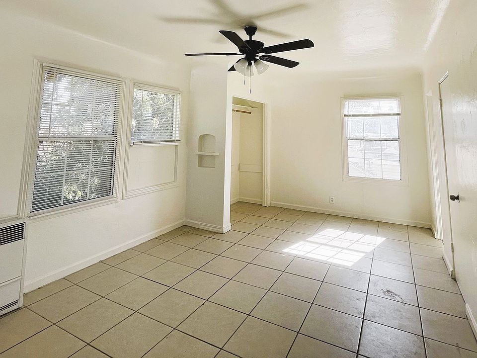 1st image of 1223 4th St #1221-1/2