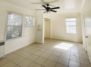 1223 4th St #1221-1/2, Bakersfield, CA 93304
