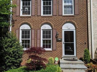 11852 Abercorn Ct, Reston, VA 20191