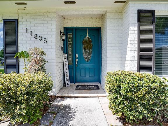 3rd image of 11805 Nicklaus Cir