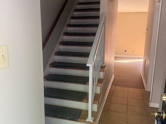 5th image of 3529 Lynhaven Dr #3529F