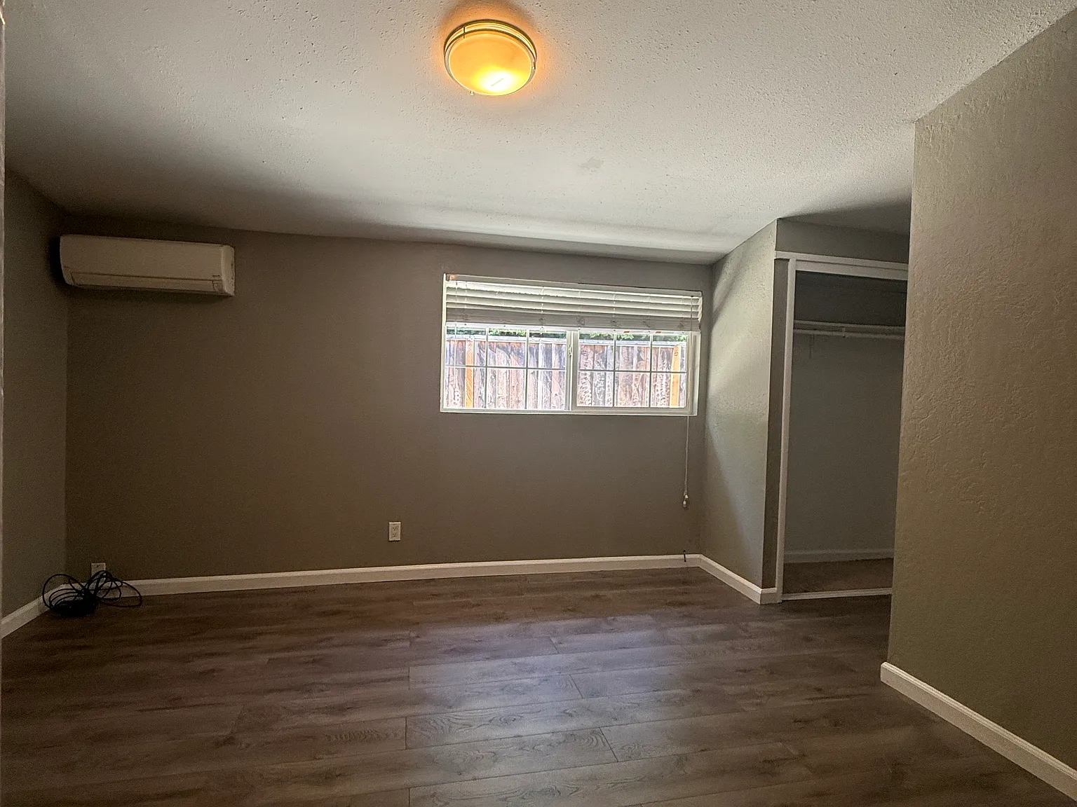 3 bed, 1108 sqft, $4,500 — Photo 3