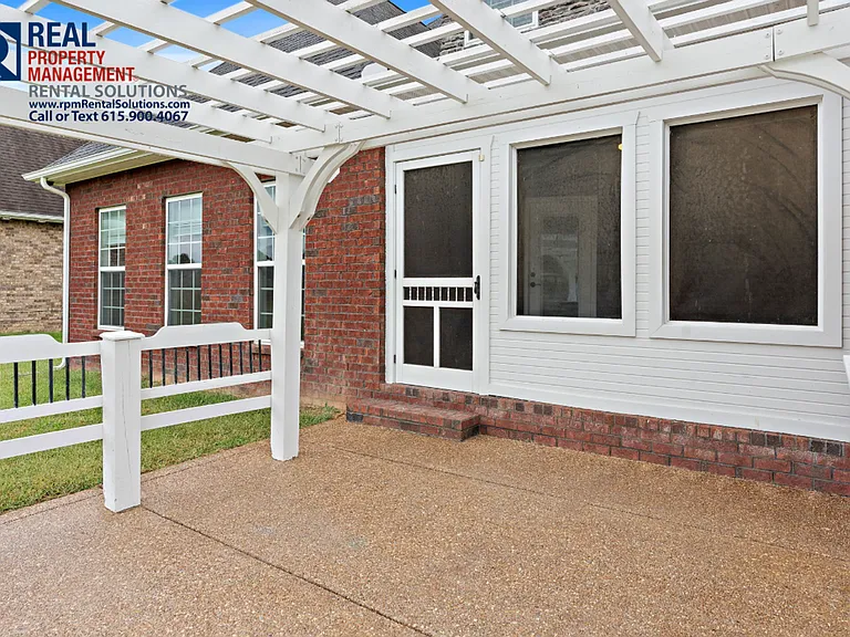 7670 Knobdate Rd — Photo 30