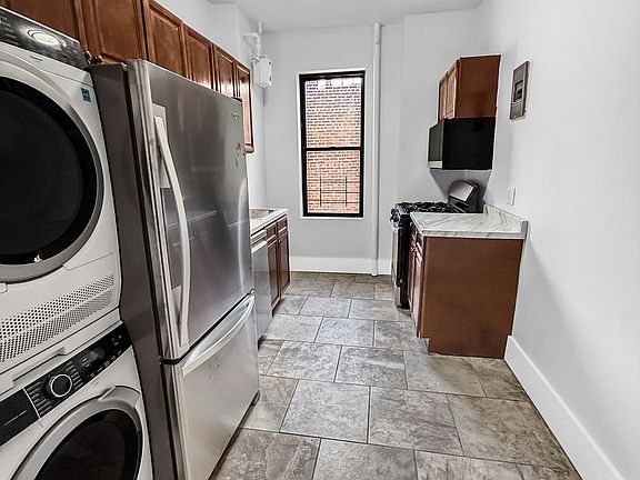 2nd image of 500 Fort Washington Ave #D51