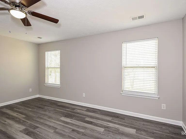 12 Hitchcock Sta — Photo 14