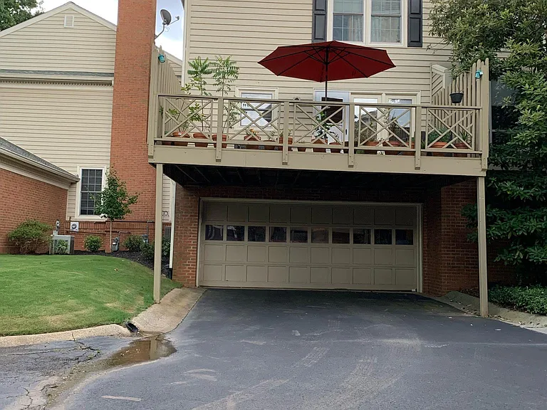 74 Mount Vernon Cir — Photo 1