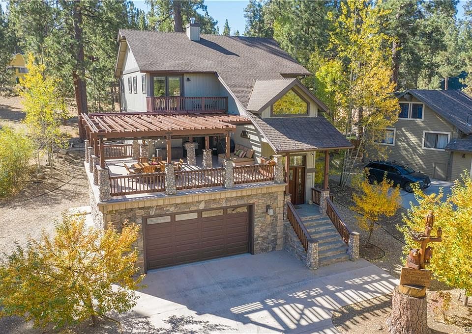 1st image of 39907 Lakeview Dr