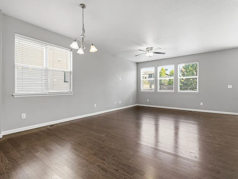 614 W 170th Pl — Photo 9