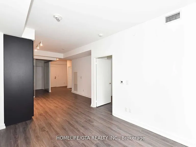 20 Edward St #708 — Photo 15