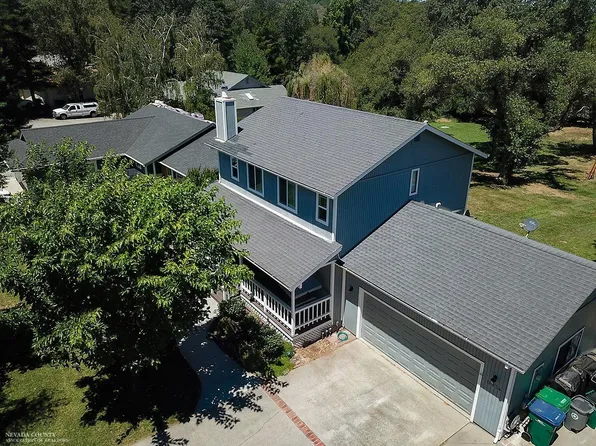 10934 Woodchuck Ct, Penn Valley, CA 95946