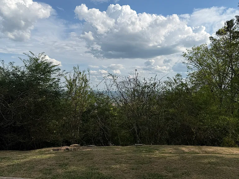 303 Overlook Dr #C — Photo 11