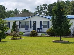 102 Beaver Dr, Dudley, NC 28333