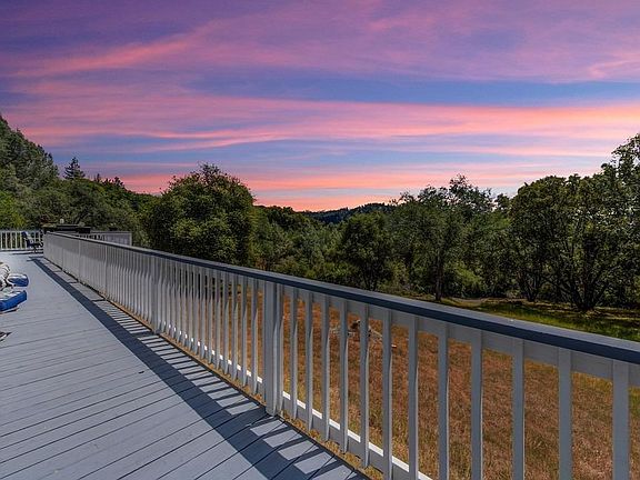 5th image of 5360 Oak Leaf Cir