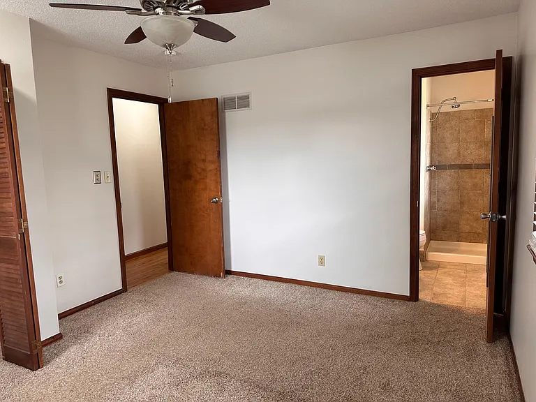 711 SW Merritt St — Photo 15
