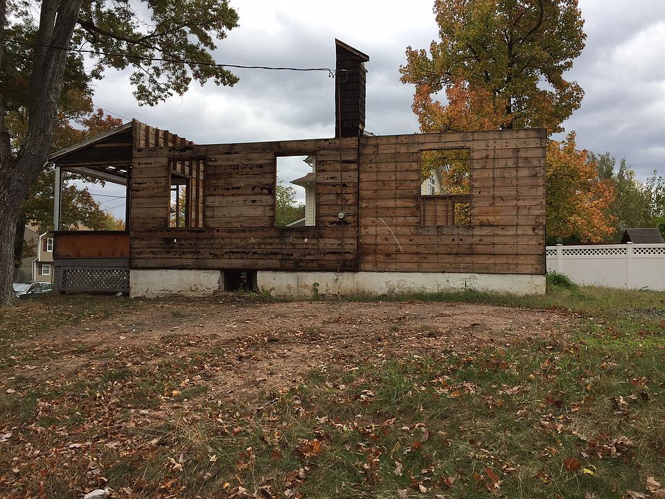 1st image of 945 Cleveland Ave