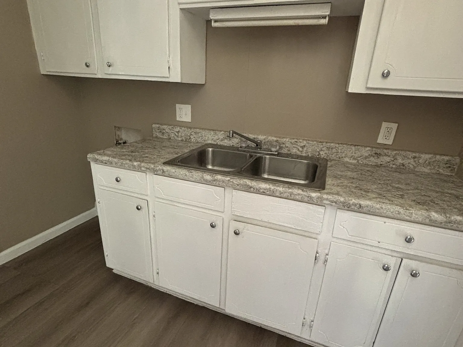 914 Monroe Rd Brownsville - 1 — Photo 2