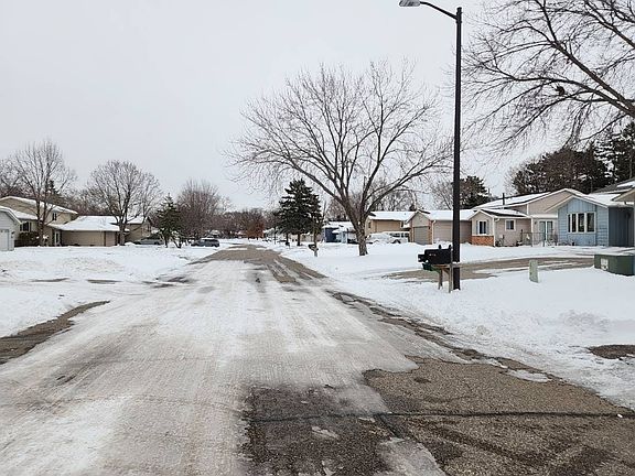 4th image of 7408 74th Ave N