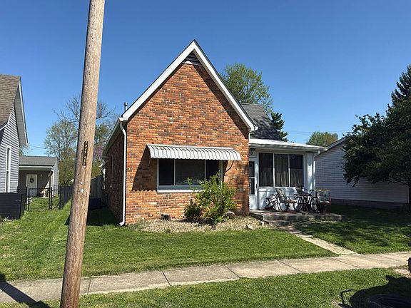 3rd image of 520 N Elm St