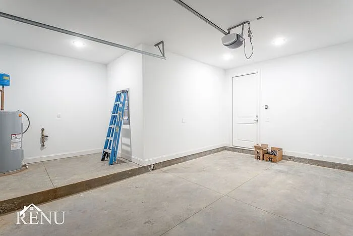 2334 E 18th Street Pl — Photo 17