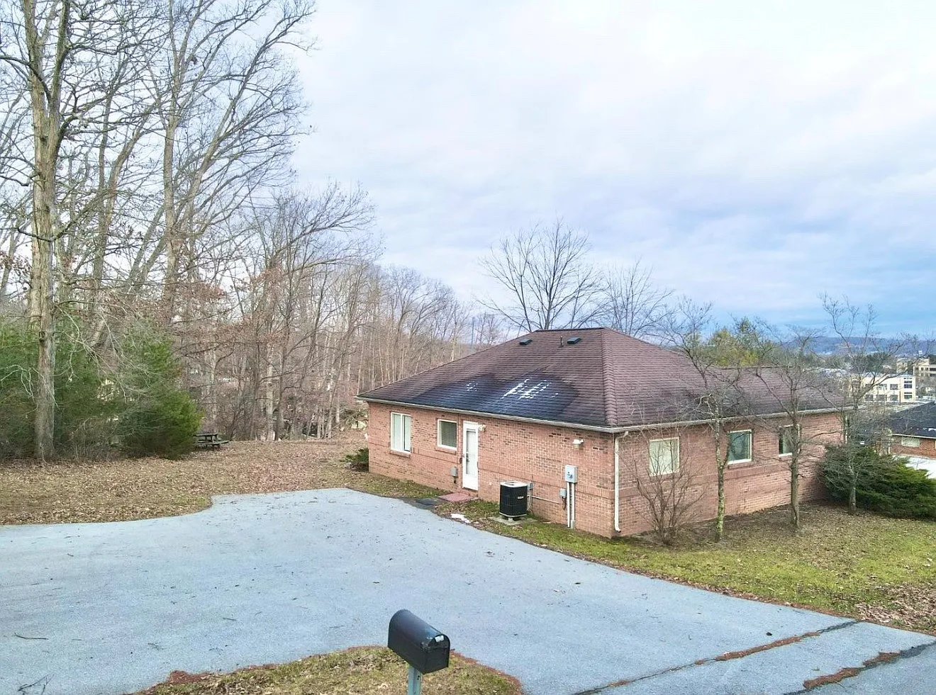 3 bed, 1400 sqft, $1,900 — Photo 3