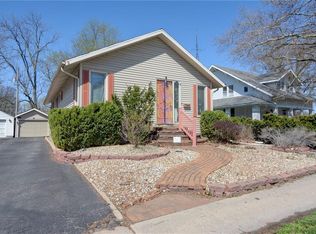 509 S Vine St, Arthur, IL