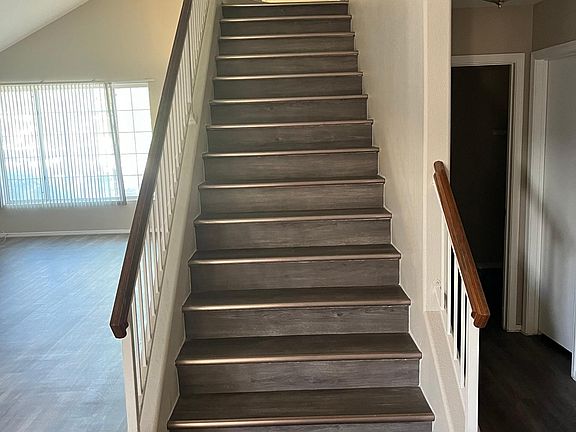 4th image of 880 N Granada Dr