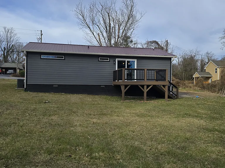 19 Azalea St — Photo 2