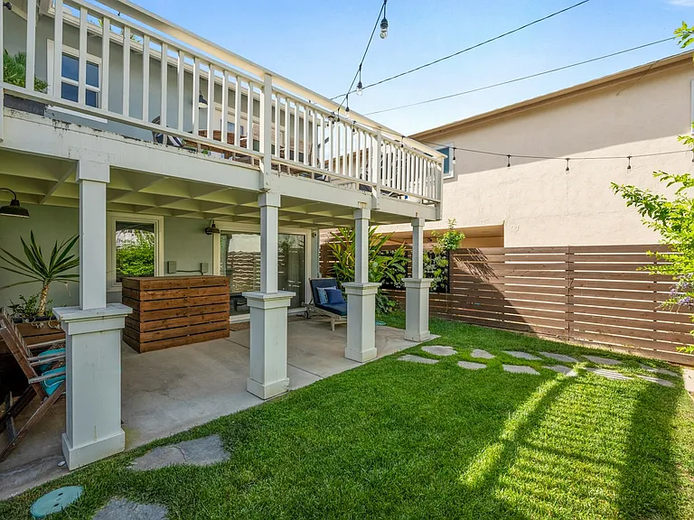 305 Neptune Ave — Photo 47