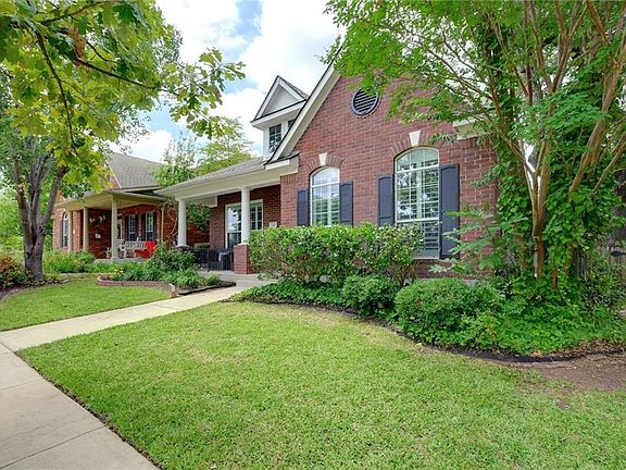 5th image of 105 Village Park Dr