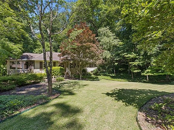 2nd image of 4590 Dudley Ln