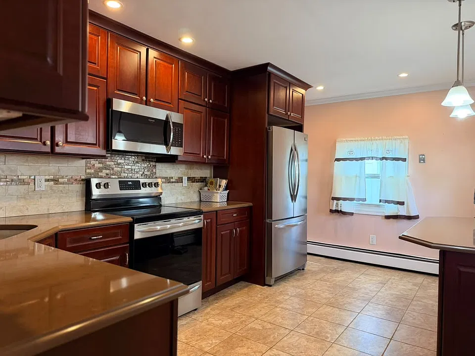 70 Corncrib Ln