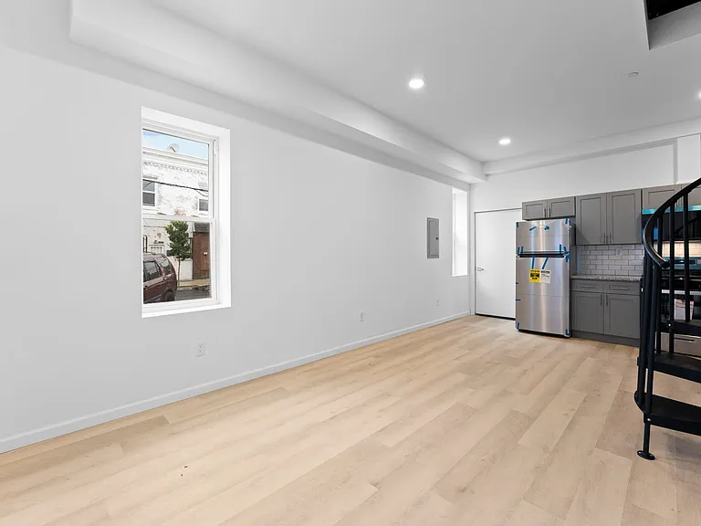 2600 S 7th St #2F — Photo 6