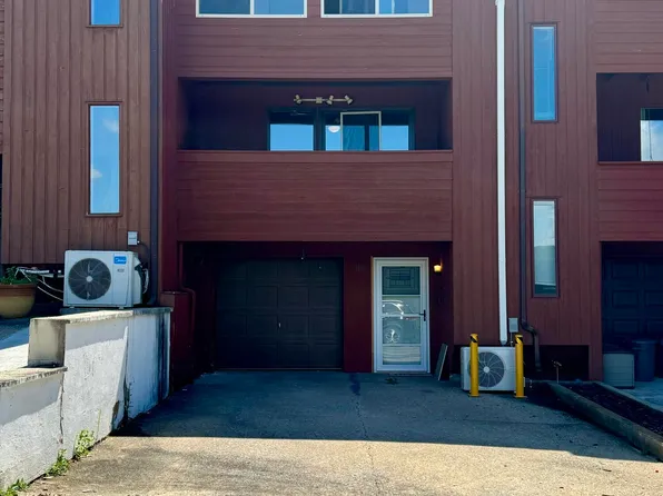 163 Golf Course Ln Unit B, Mountain City, TN 37683